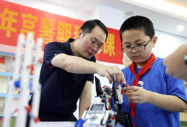 "Economic Woes: China Suspends Youth Unemployment Data