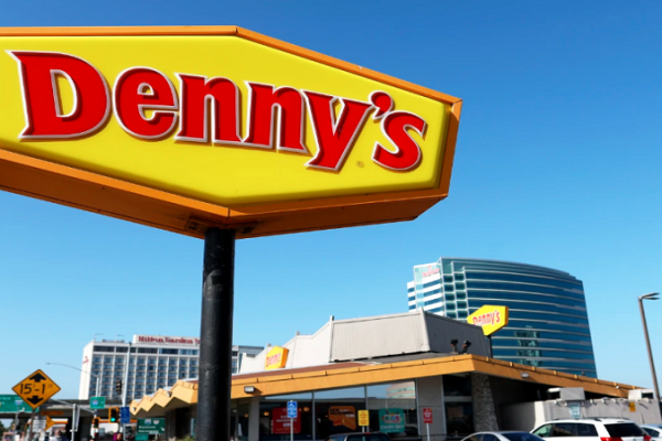 Denny’s Restaurant Closure 2025